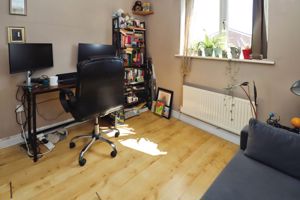 CAMPERNELL CLOSE- click for photo gallery